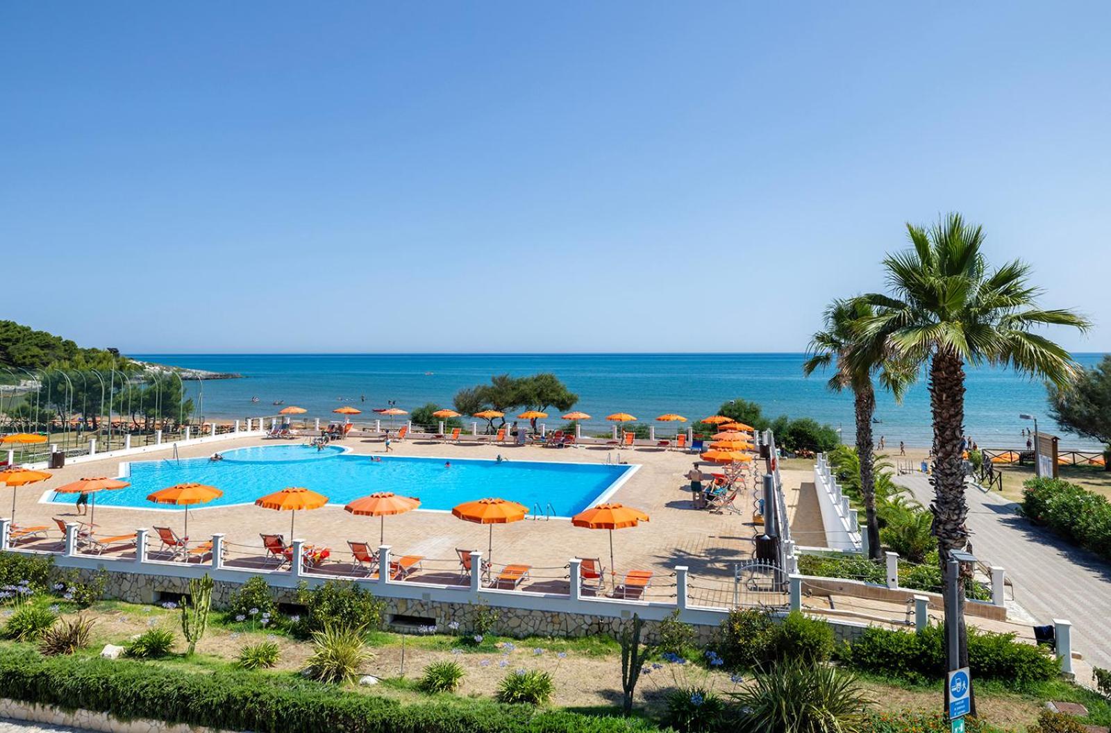 Crovatico Club Vacanze Весте Екстериор снимка