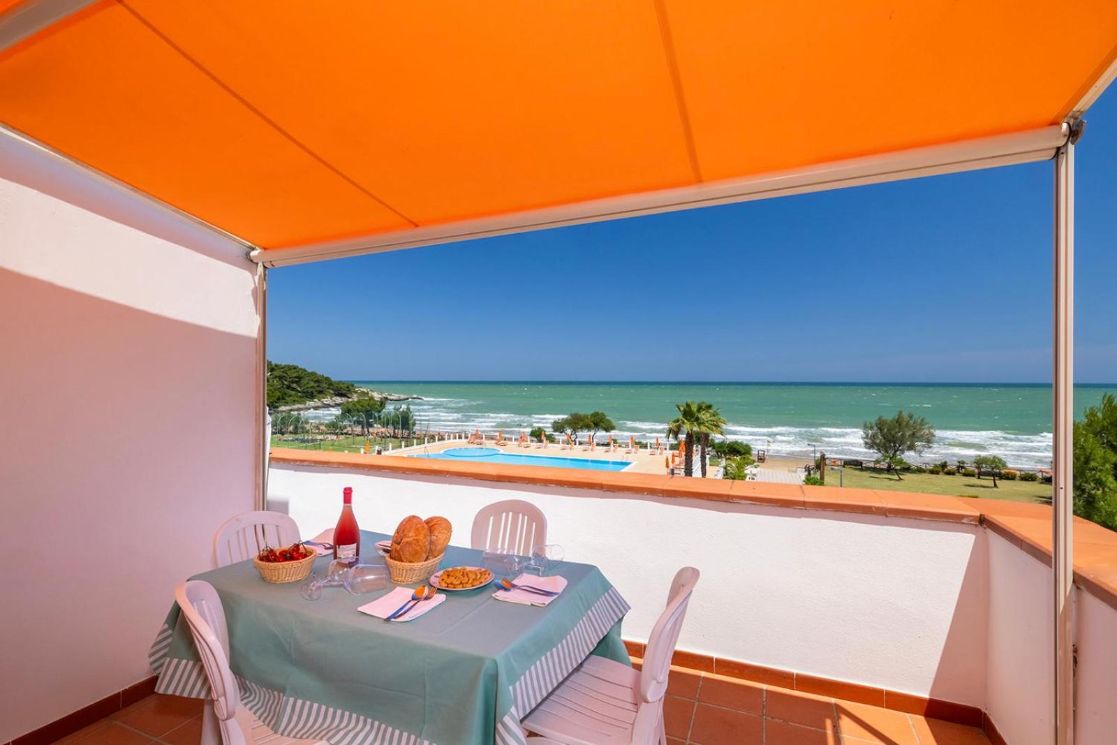 Crovatico Club Vacanze Весте Екстериор снимка